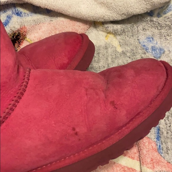 Pink UGGS - Picture 5 of 6